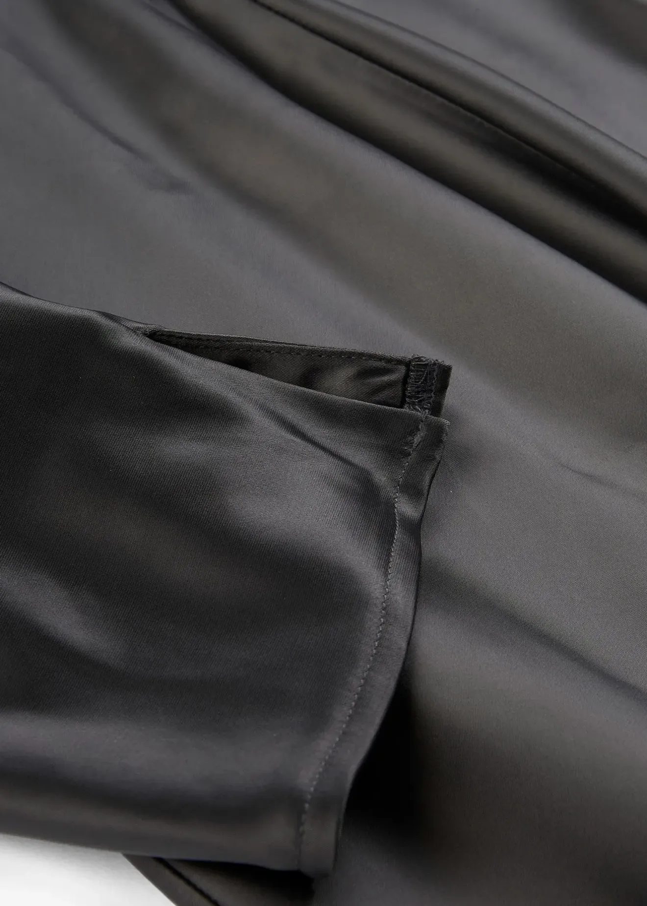 bonprix Robe midi en satin brillant|Femme Robes