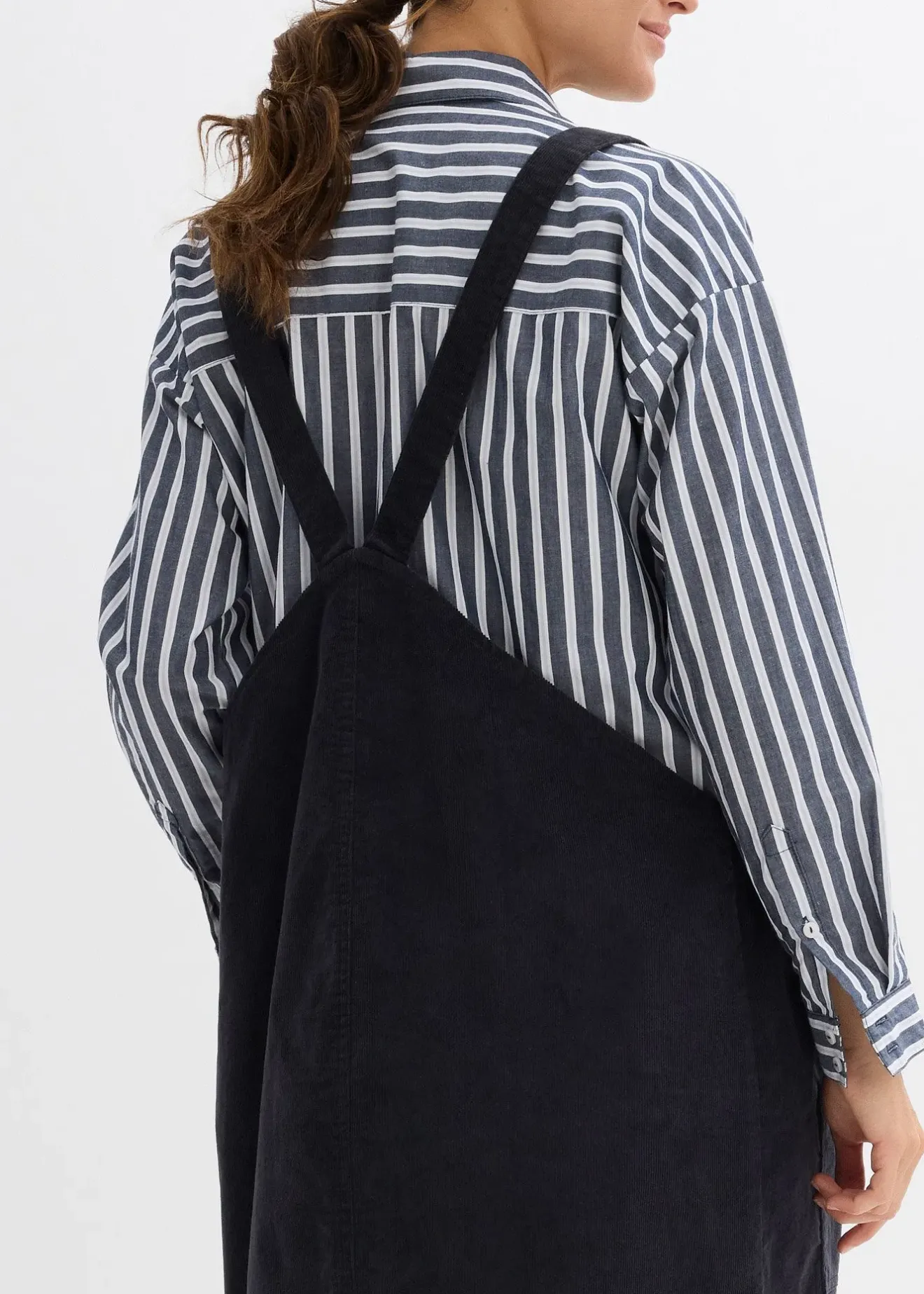 bonprix Robe-salopette de grossesse en velours côtelé extensible|Femme Femme Enceinte