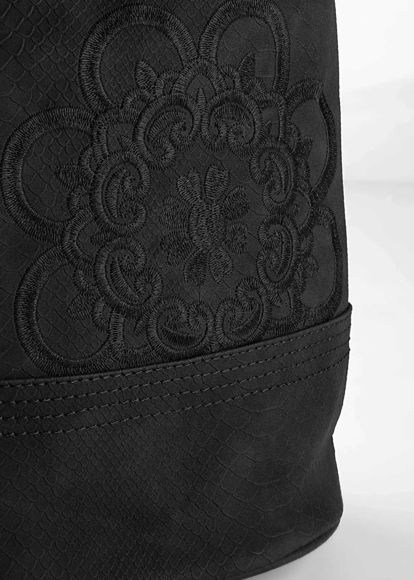 bonprix Sac à main avec broderie|Femme Sacs