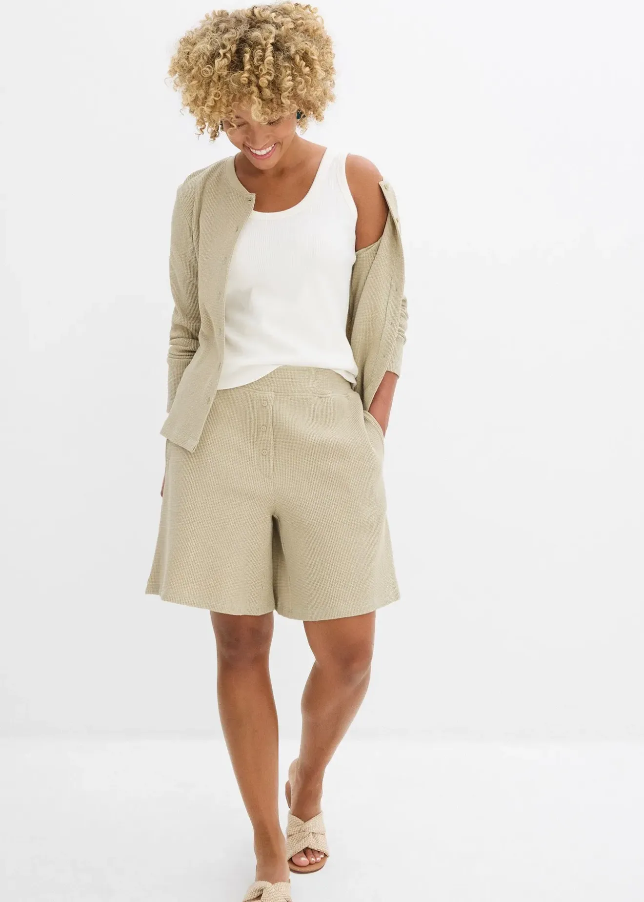 bonprix Short 100% coton avec taille élastiquée|Femme Deux Pièces & Ensembles|Shorts