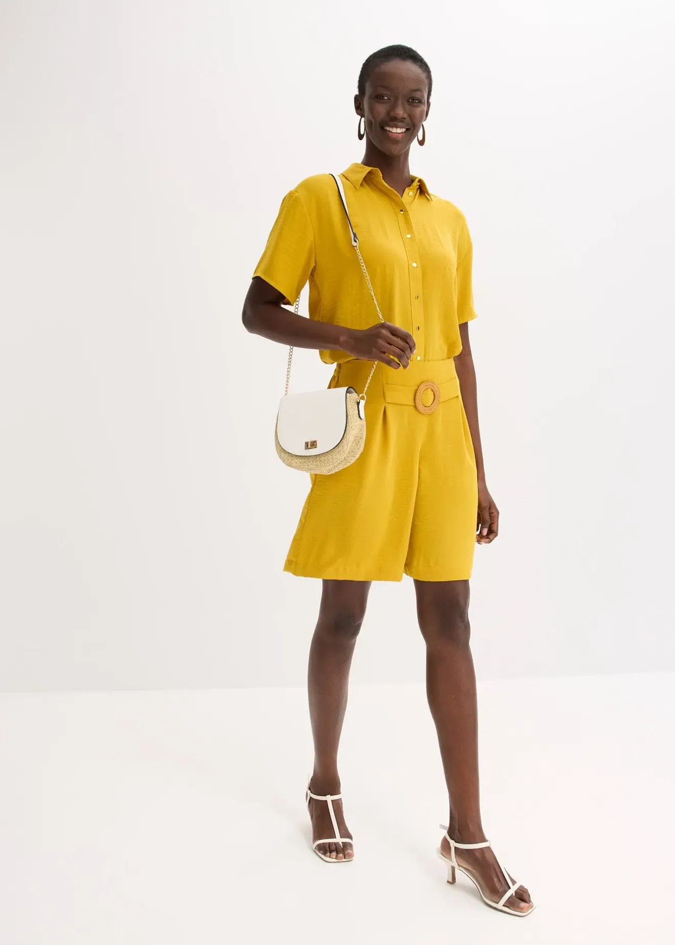 Femme bonprix Shorts|Pantalons|Short à taille élastiquée