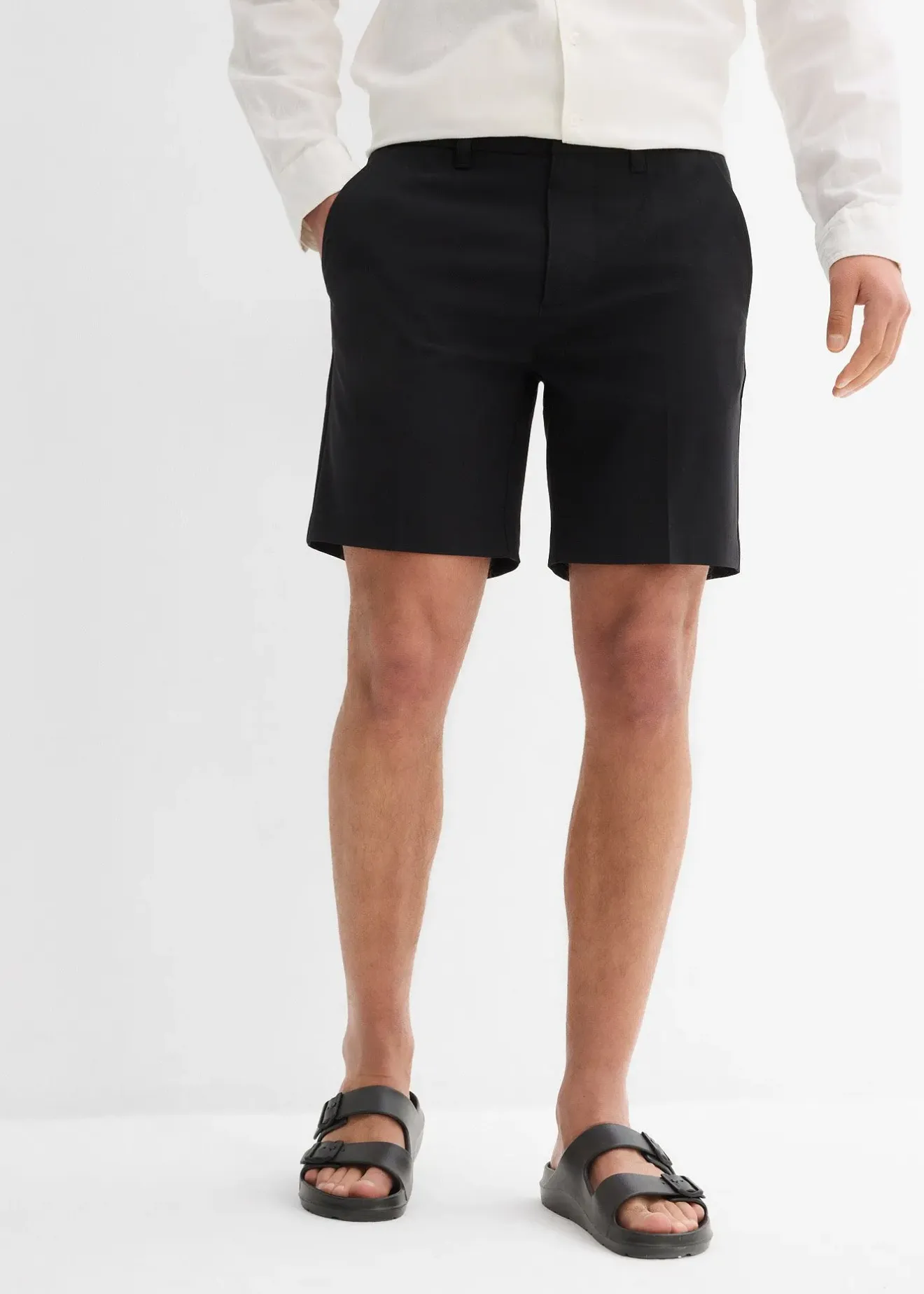 Homme bonprix Shorts|Pantalons|Short élégant, coupe loose