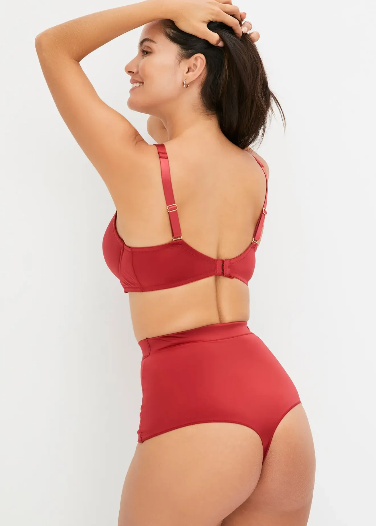 bonprix Soutien-gorge à coques en matière brillante|Femme Grands Bonnets D-H|Soutiens-Gorge