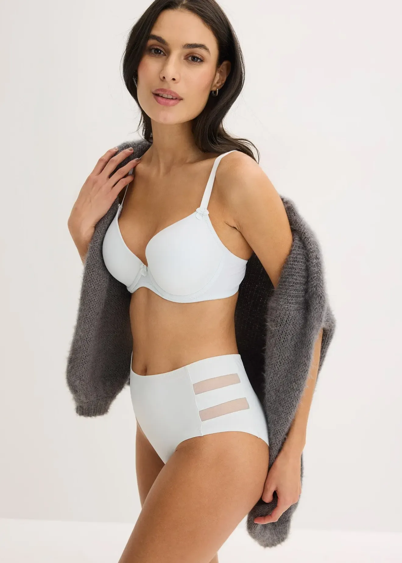 bonprix Soutien-gorge à coques et armatures|Femme Basiques|Soutiens-Gorge