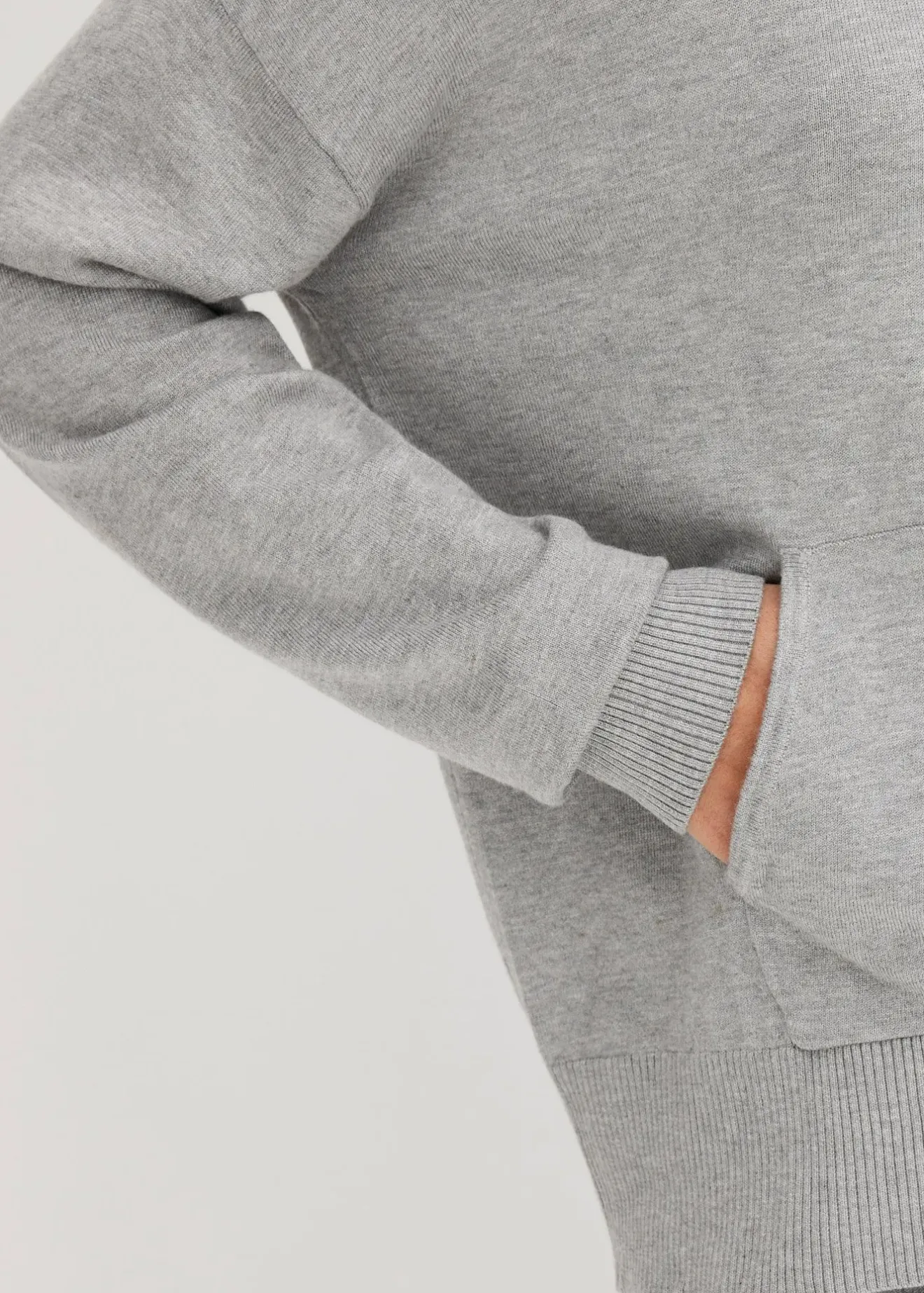 bonprix Sweat en maille à capuche et poche kangourou|Femme Maille|Pulls & Gilets