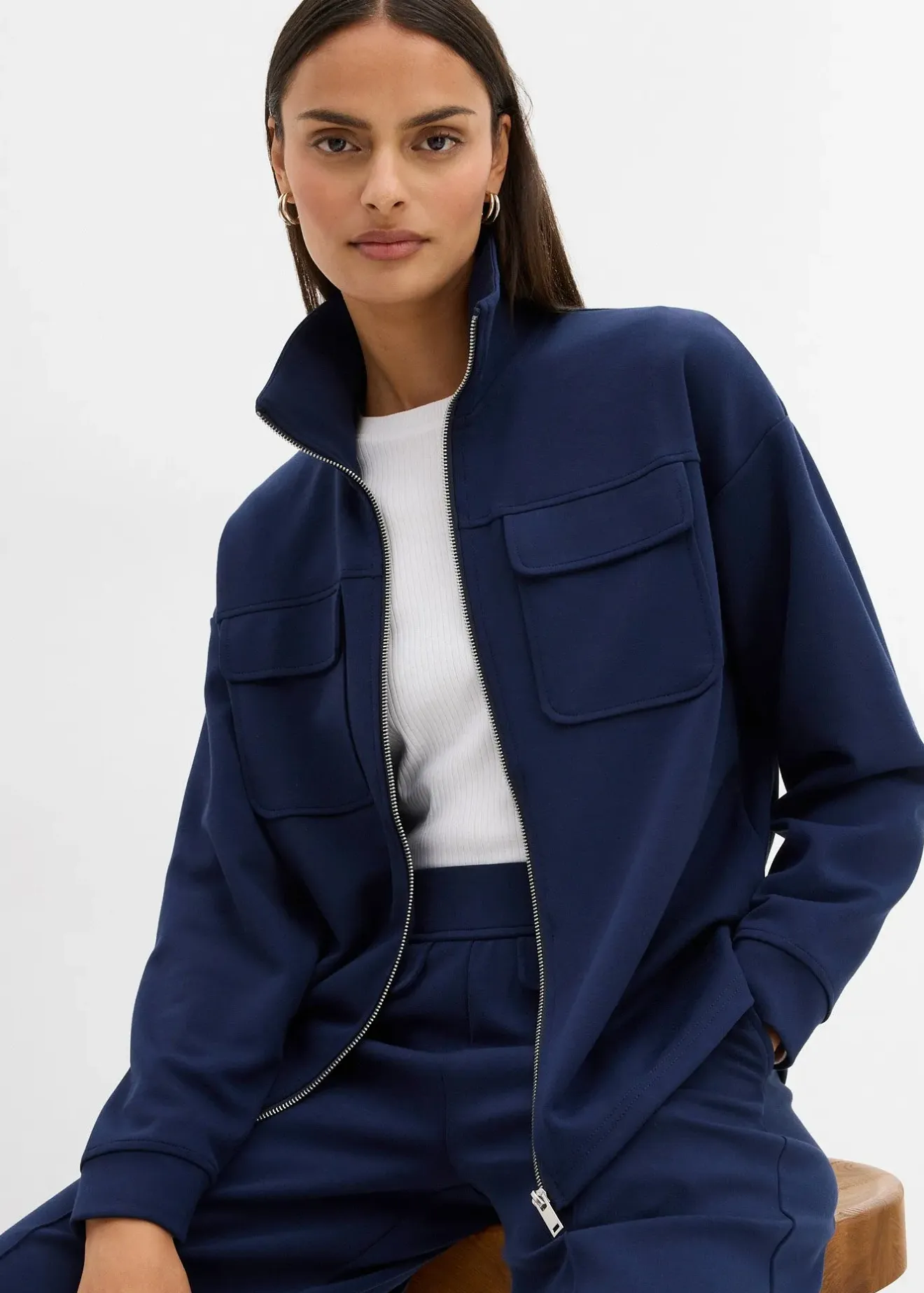 Femme bonprix Sweats|Sweat zippé en matière un peu brillante