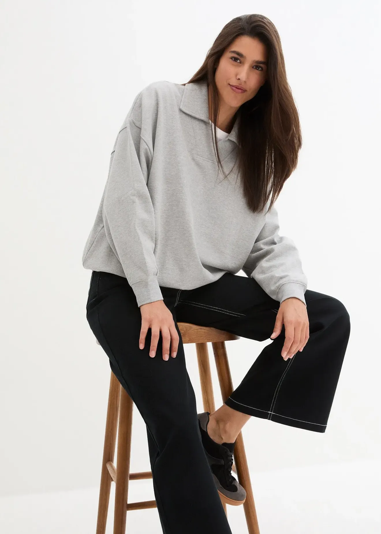 bonprix Sweat-shirt col polo et encolure en V|Femme Sweats