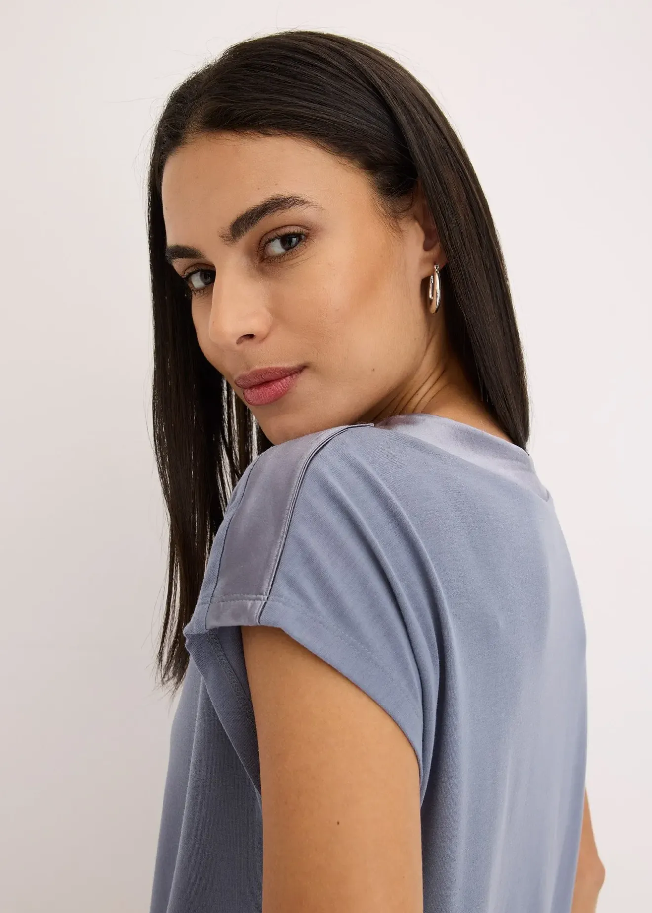 bonprix T-shirt avec bordure en satin|Femme T-Shirts & Tops