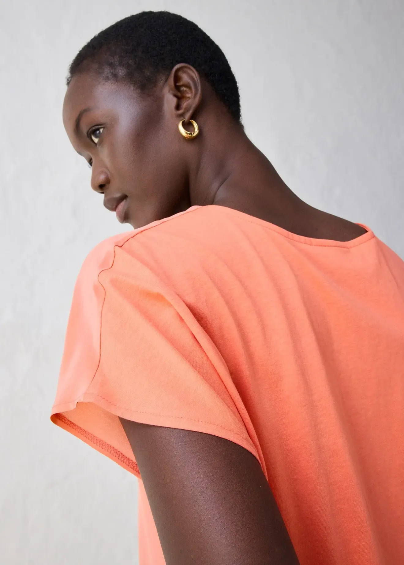 bonprix T-shirt avec soie et empiècement tissé|Femme Premium|T-Shirts & Tops