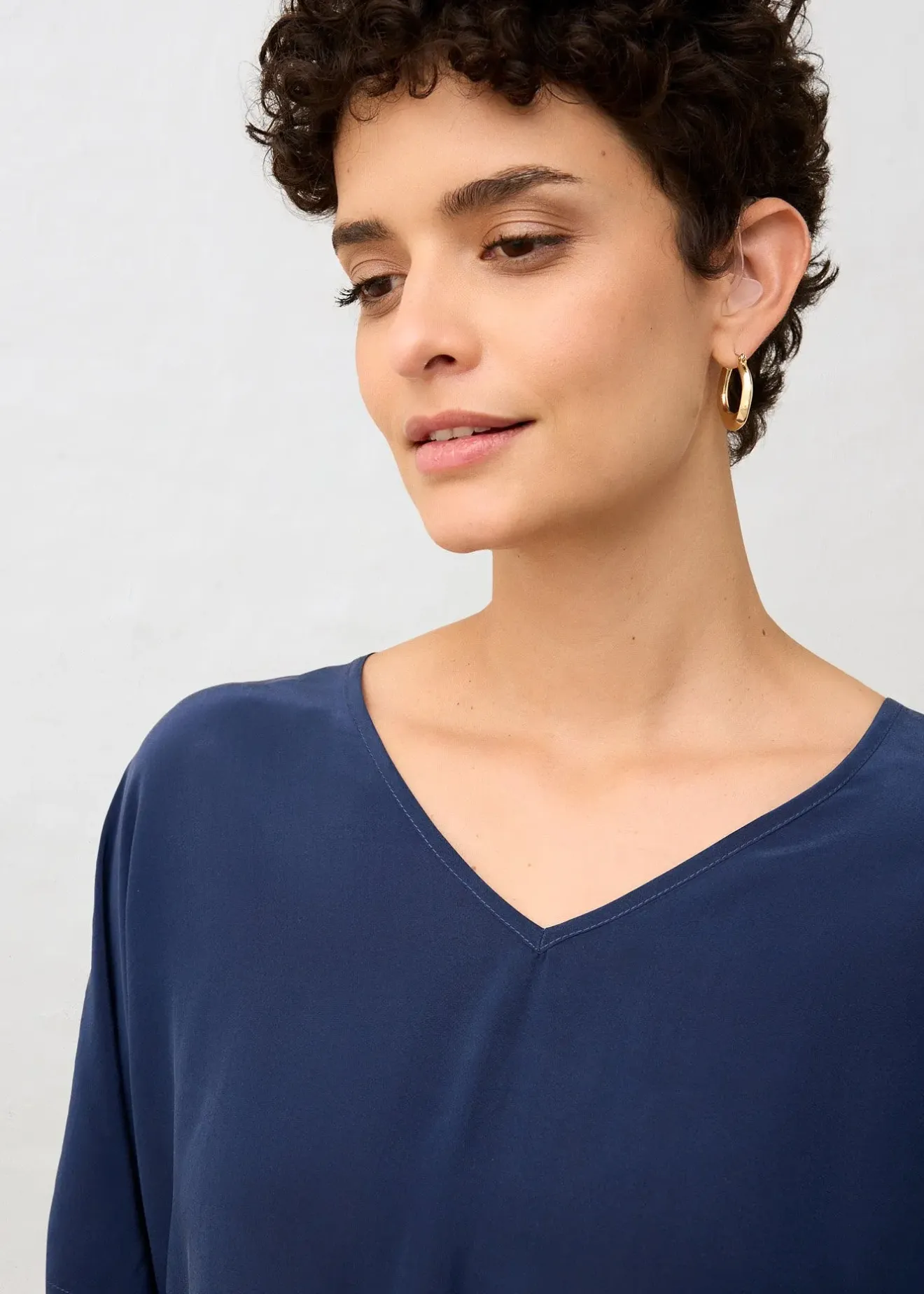 bonprix T-shirt avec soie et empiècement tissé|Femme Premium|T-Shirts & Tops