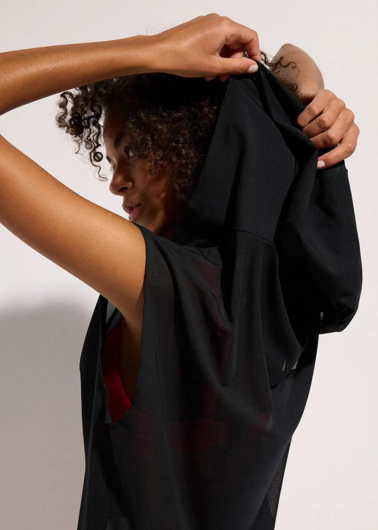 bonprix T-shirt de plage transparent avec capuche|Femme Vêtements De Plage|T-Shirts & Tops