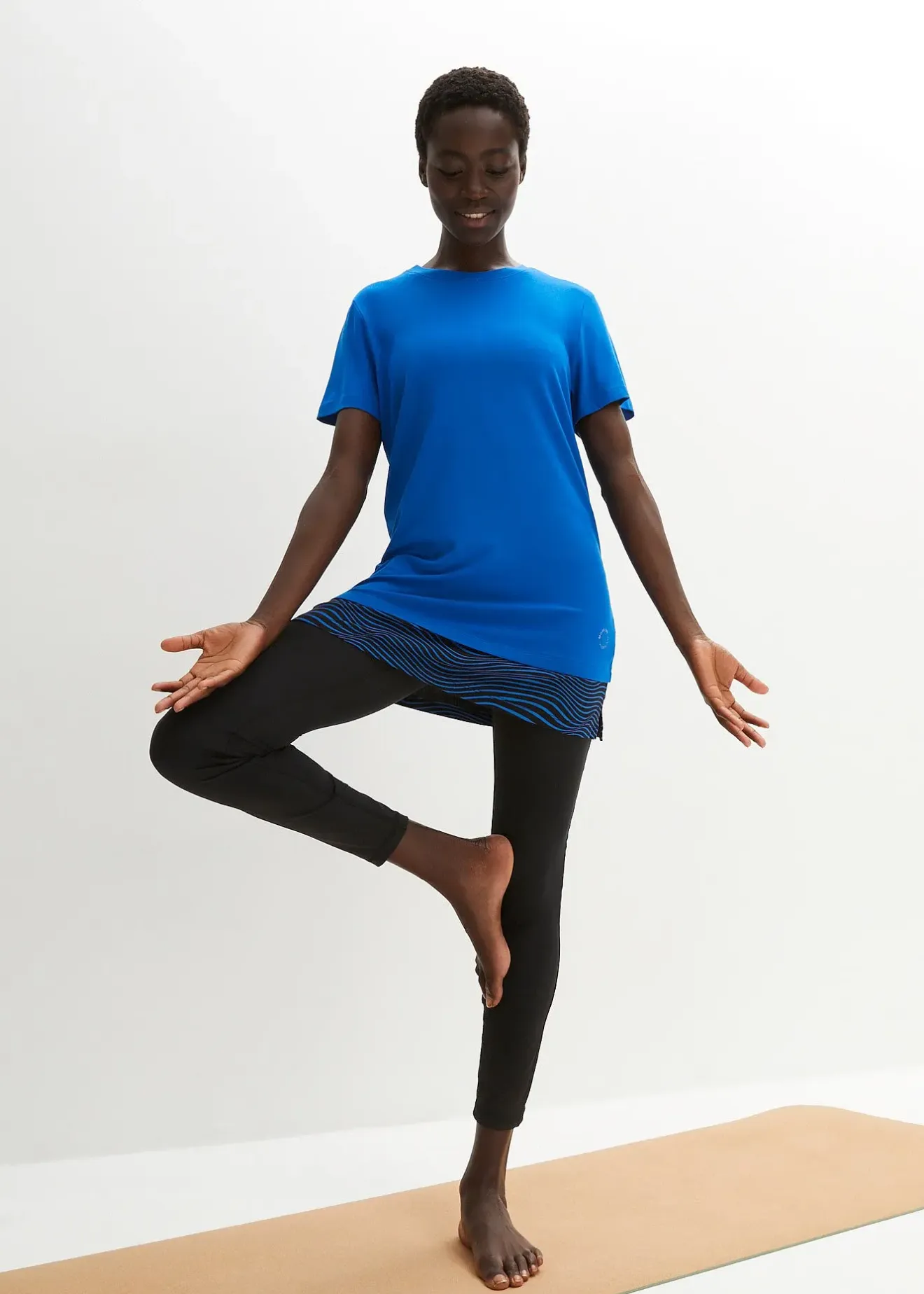 Femme bonprix Vêtements De Sport|T-Shirts & Tops|T-shirt de sport long, style 2-en-1