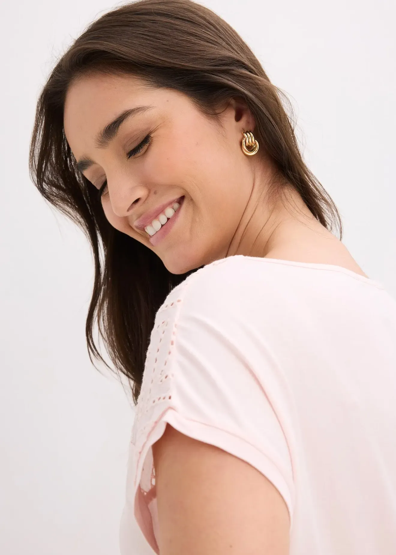 Femme bonprix T-Shirts & Tops|T-shirt en dentelle, en viscose douce