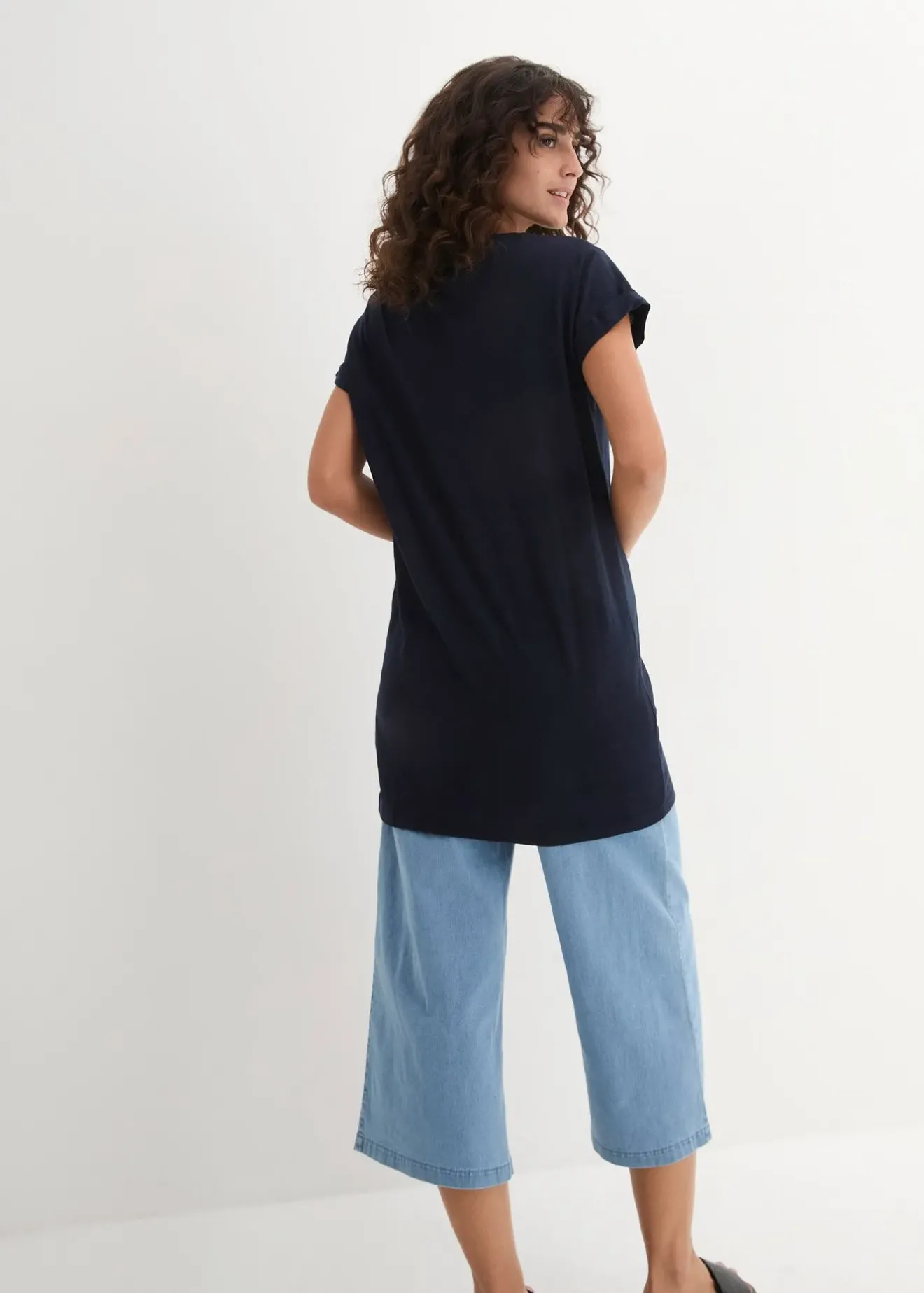 Femme bonprix Basiques|T-Shirts & Tops|T-shirt long et boxy à manches courtes