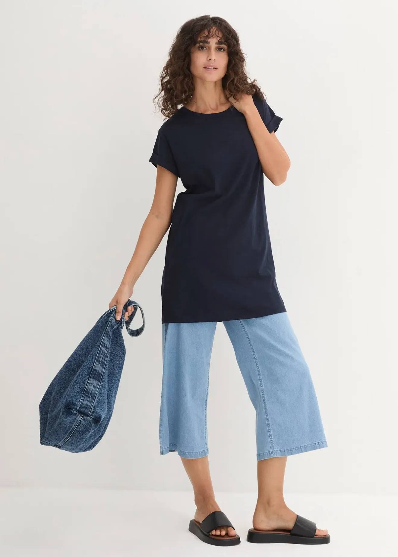 Femme bonprix Basiques|T-Shirts & Tops|T-shirt long et boxy à manches courtes